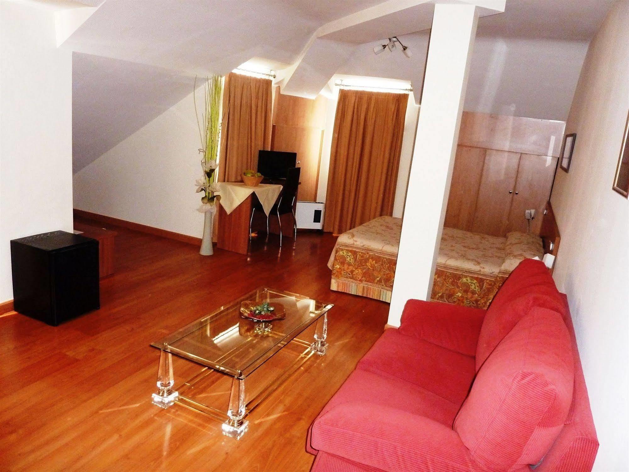 Hostal La Morada La Cistérniga Kültér fotó